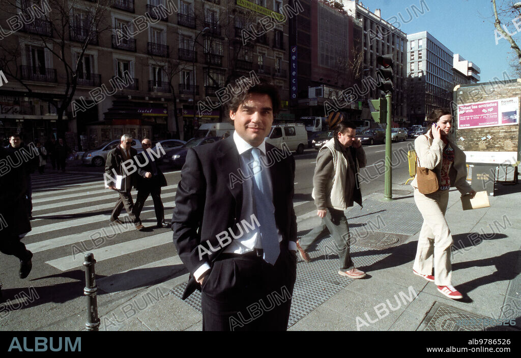 Madrid, 13-2-04. Juan José Güemes, consejero de empleo y mujer en la Comunidad de Madrid. Foto Gonzalo Cruz.