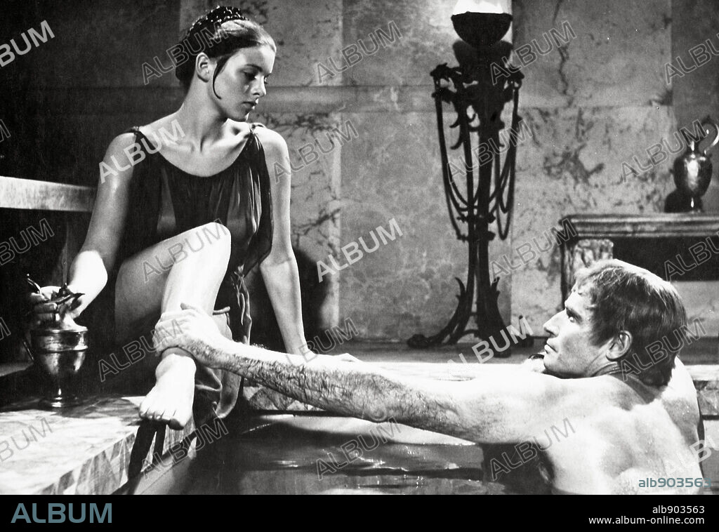 CHARLTON HESTON in JULIUS CAESAR, 1970. Copyright COMMONWEALTH/AIP.