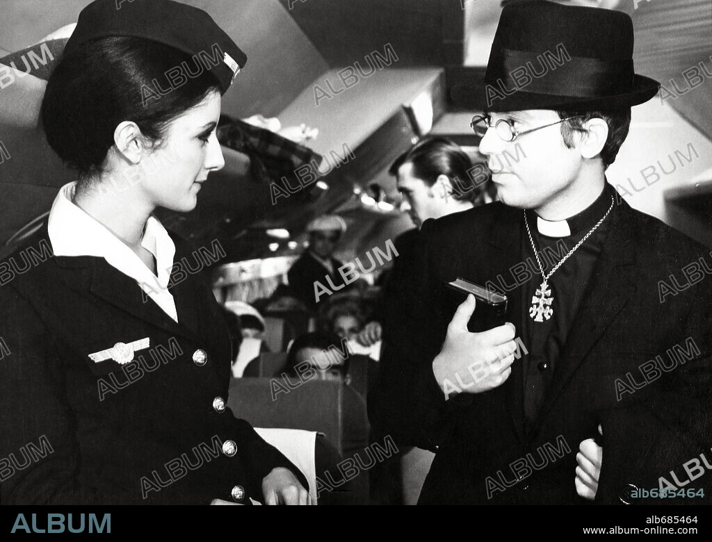 RAPHAEL (CANTANTE) en EL ANGEL, 1969, dirigida por VICENTE ESCRIVA. Copyright ASPA FILMS.
