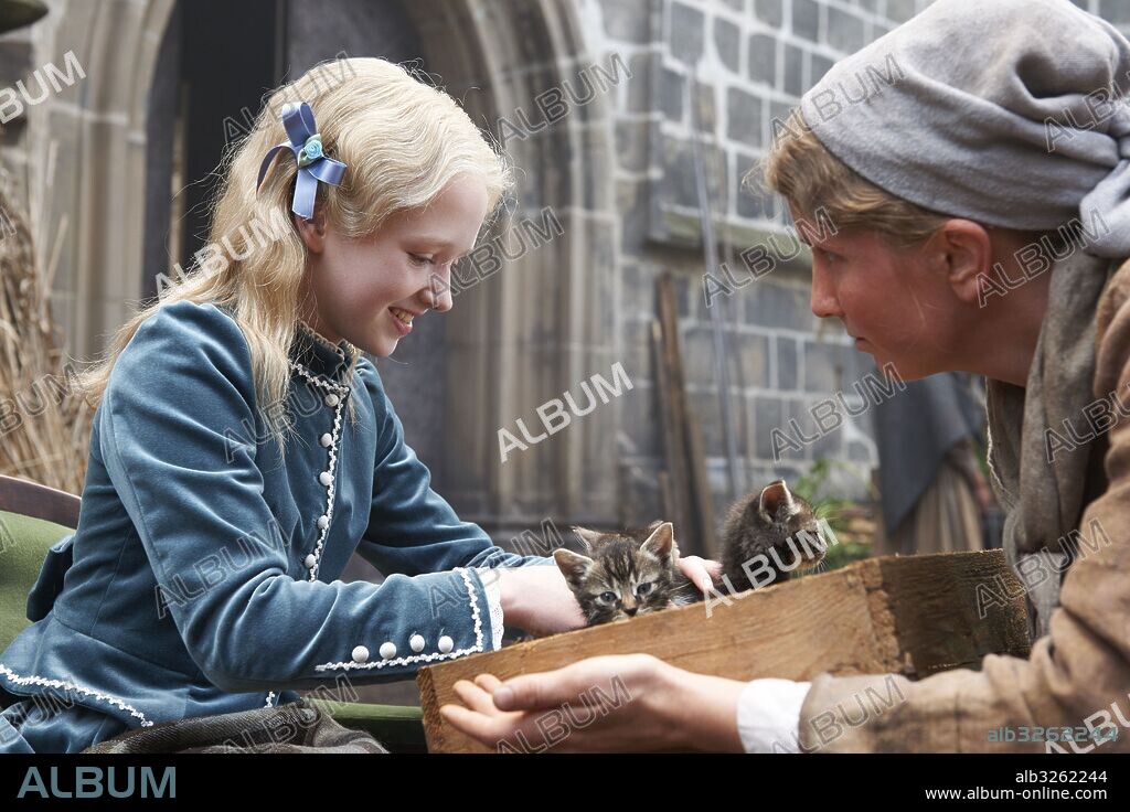 ISABELLE OTTMANN en HEIDI, 2015, dirigida por ALAIN GSPONER. Copyright CLAUSSEN & WOBKE FILMPRODUKTION GMBH.