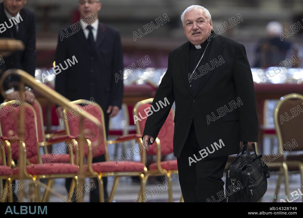Vatican, Rome - April 30, 2025.Cardinal Jean-Marc Aveline arrives for a mass on the fifth day of the ''Novendiali,'' nine days of mourning for late Pope Francis, in St. Peter's basilica at the Vatican (Credit Image: © Maria Grazia Picciarella/ROPI via ZUMA Press).