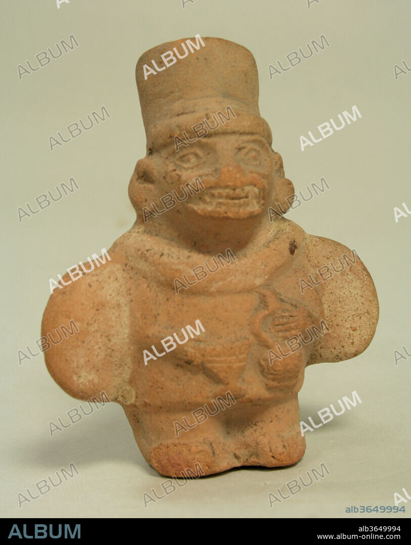 Single Spout (Ai-Apec) Figure Bottle. Culture: Moche. Dimensions: Height 4-1/2 in. (11.43 cm). Date: 4th-7th century.