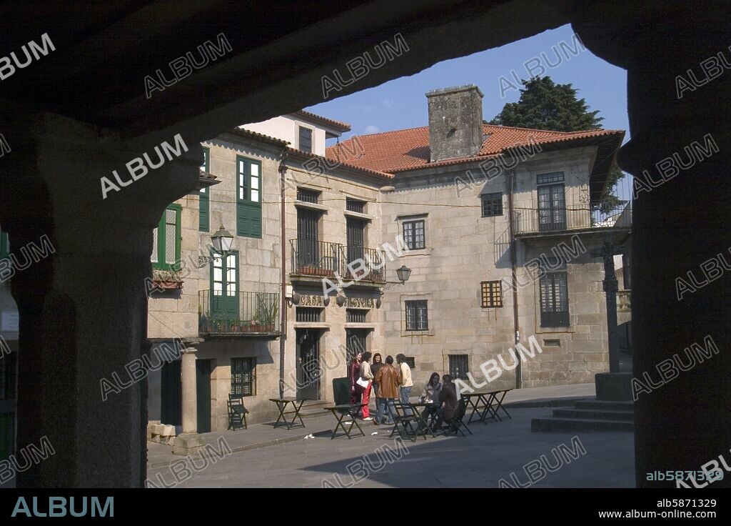 Pontevedra; Plaza del Teucro en el casco antiguo.