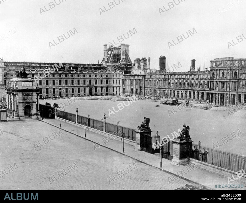 Ruins of Tuileries palace (Paris) after the fire of may 25, 1871 during the Commune.