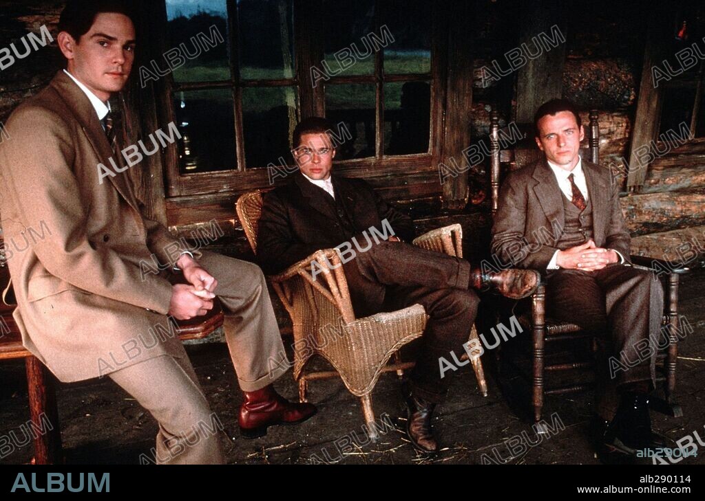 AIDAN QUINN, BRAD PITT and HENRY THOMAS in LEGENDS OF THE FALL, 1994, directed by EDWARD ZWICK. Copyright TRI STAR PICTURES / HAYES, KERRY.