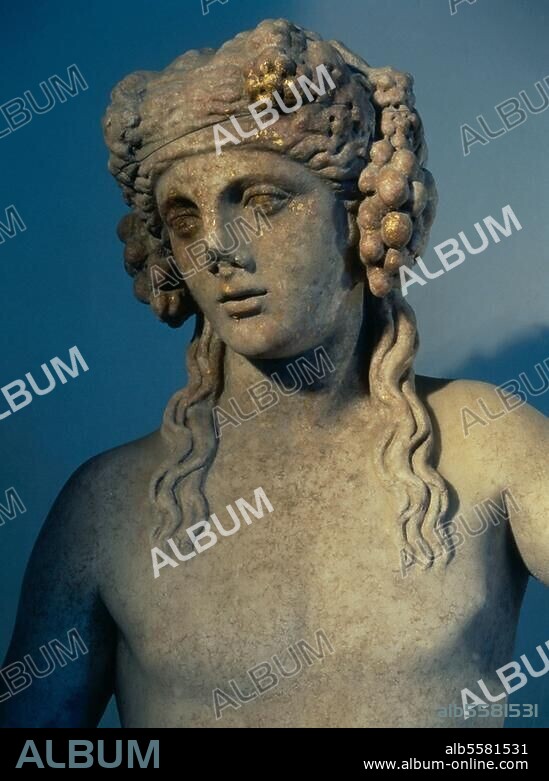 Art romain. Tête d'une statue de Bacchus. Copie romaine d'après un original hellénistique. Trouvée sur le Janicule à Rome. Rome, Museo Nazionale Romano delle Terme.