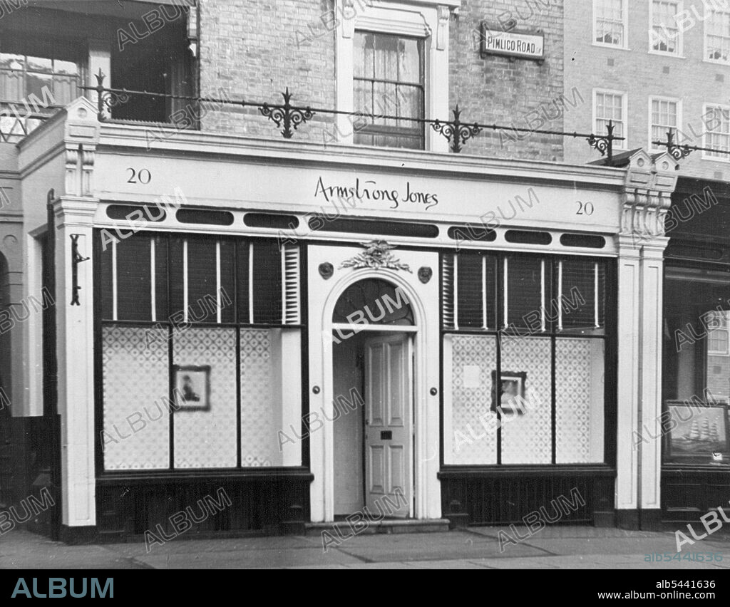The salon of London's topline society photographer Anthony Armstrong-Jones is in shabby. Pimlico, once considered the home of the London proletariat. February 16, 1953. (Photo by Armstrong Jones, Armstrong Jones Ltd.).