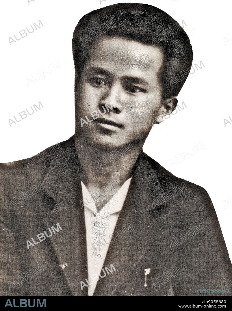 Ren Bishi in January of 1922. At that time, Ren Bishi was appointed to member of the Communist Party of China in Moscow, changing from his membership of the Socialist Youth League. He participated in the First Congress of Communist Parties and National Revolutionary Organizations in the Far East countries held by the Comintern in Moscow.