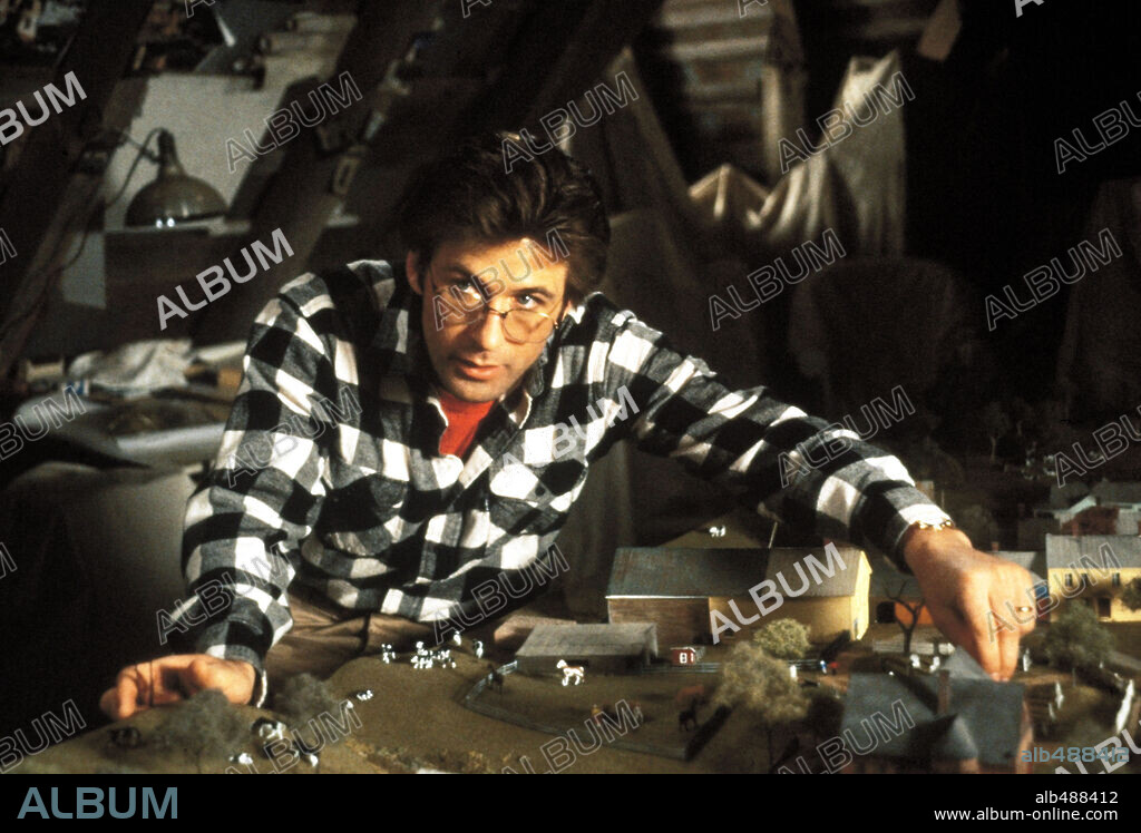ALEC BALDWIN en BITELCHUS, 1988 (BEETLEJUICE), dirigida por TIM BURTON. Copyright GEFFEN FILM/WARNER BROTHERS.