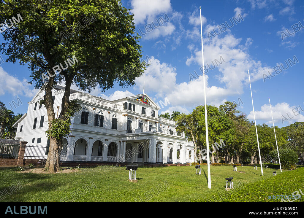 Presidential Palace, Paramaribo, UNESCO World Heritage Site, Surinam, South America.