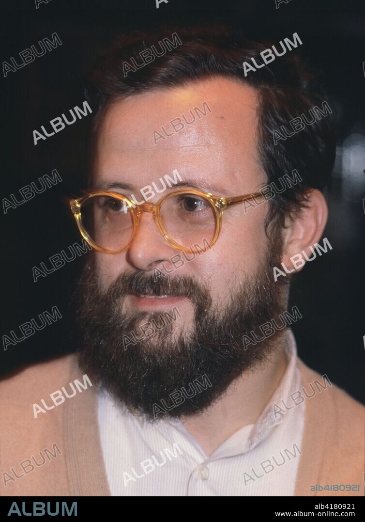COLOMO, FERNANDO DIRECTOR DE CINE ESPAÑOL . 1946-.
