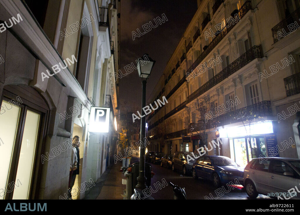 13.12.2013 Madrid. Power outage on Villalar Street Photo, Isabel Permuy Archdc.