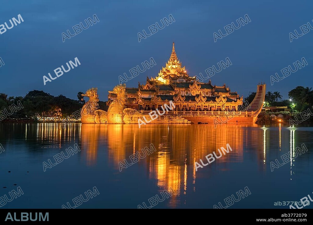 Karaweik Palace on Kandawgyi Lake, Yangon, Myanmar, Asia.