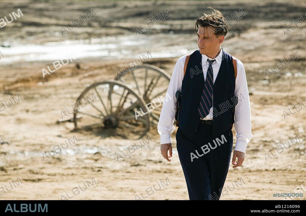 JOHNNY DEPP en ENEMIGOS PUBLICOS, 2009 (PUBLIC ENEMIES), dirigida por MICHAEL MANN. Copyright TRIBECA PRODUCTIONS.