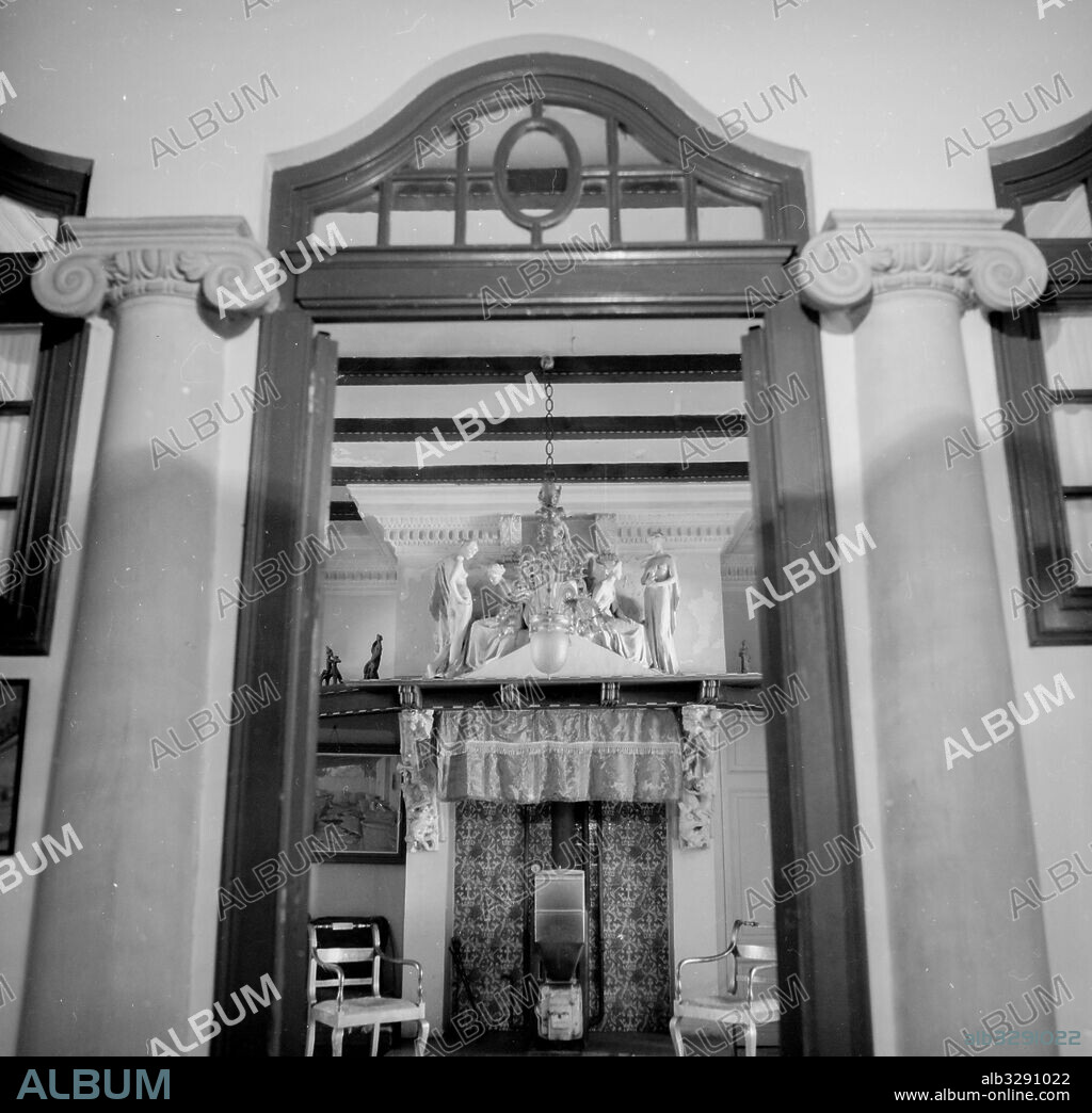 Josep Puig i Cadafalch / Interior de la casa Puig i Cadafalch, 1917, Barcelona, Barcelona, Cataluña, España.