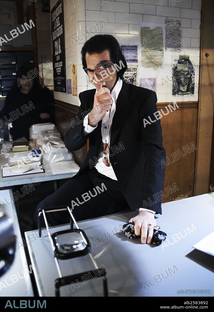 NICK CAVE en 20.000 DÍAS EN LA TIERRA, 2014 (20,000 DAYS ON EARTH), dirigida por IAIN FORSYTH y JANE POLLARD. Copyright Corniche Pictures/British Film Institute/Film4/Pulse Films.