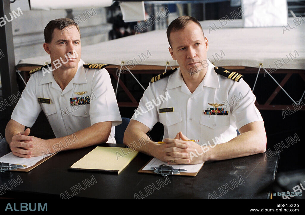 DONNIE WAHLBERG and SCOTT CARSON in ANNAPOLIS, 2006, directed by JUSTIN LIN. Copyright TOUCHSTONE PICTURES / PHILLIPS, RON.