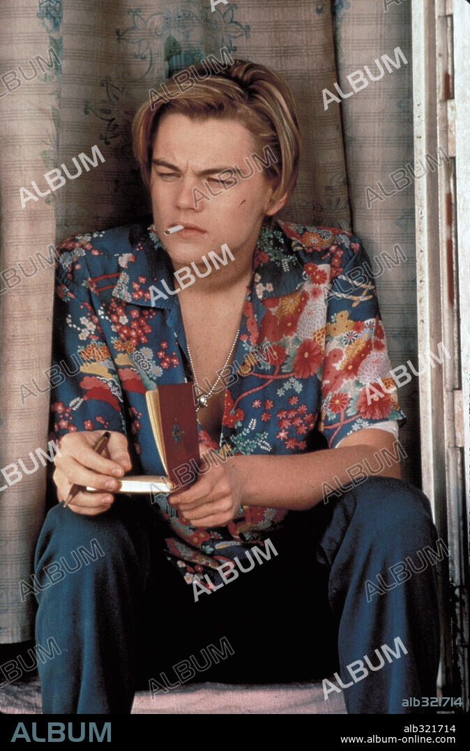 Leonardo DiCaprio dans ROMEO + JULIET, 1996, réalisé par BAZ LUHRMANN. Copyright 20TH CENTURY FOX.