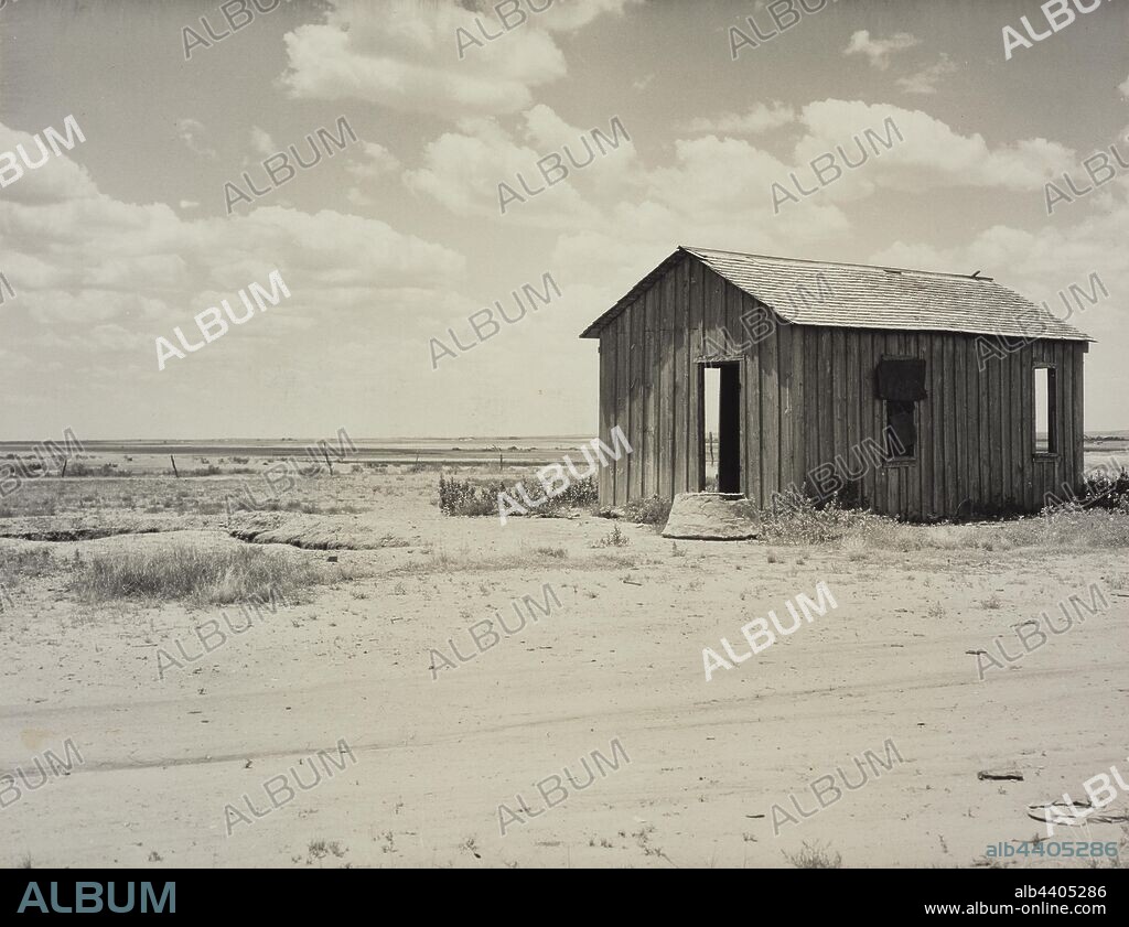 Abandoned Dust Bowl Home, Dorothea Lange (American, 1895 - 1965), about 1935 - 1940, Gelatin silver print, 18.9 x 24.4 cm (7 7/16 x 9 5/8 in.).