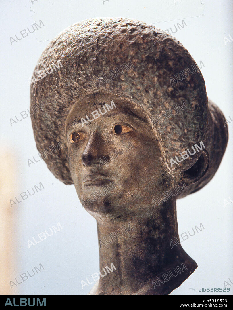Dama Flavia, busto romano de bronce, siglo I. Museo Arqueológico Nacional, Madrid.