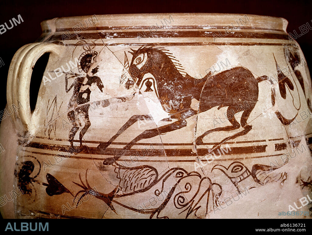 TINAJA IBERICA DE CERAMICA PINTADA CON ESCENAS DE CAZA.