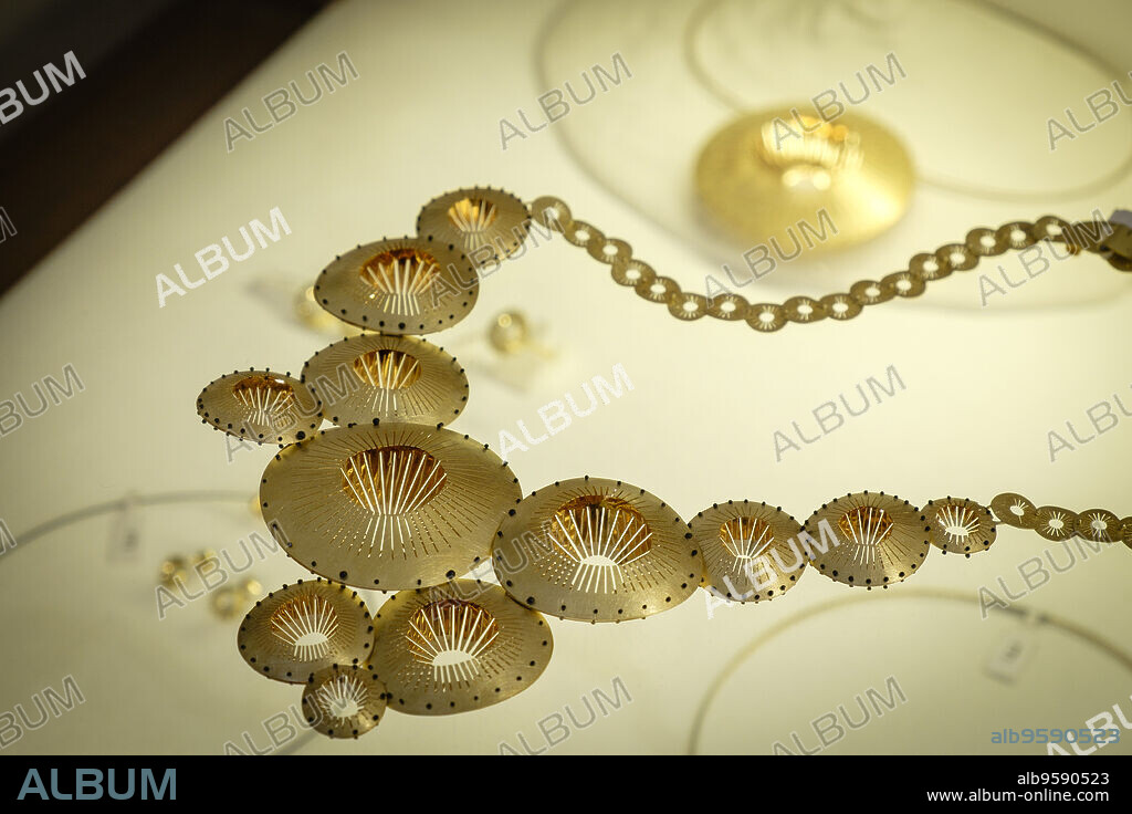 joyas de inspiracion mediterranea, Majoral, Sant Francesc, Formentera, balearic islands, Spain.