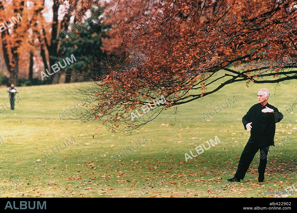 TERENCE STAMP dans MA FEMME EST UNE ACTRICE, 2001, réalisé par YVAN ATTAL. Copyright KATHARINA/RENN PRODUCTIONS/TF 1 FILMS PRODUCTION.