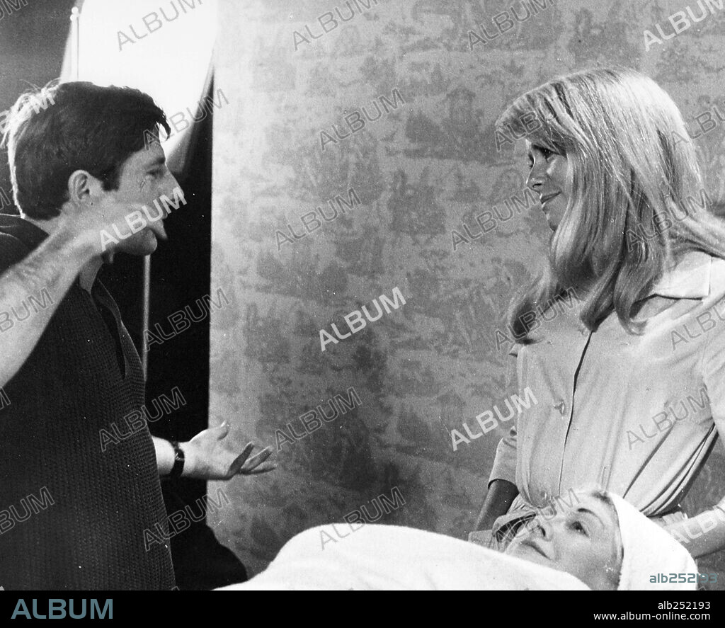 CATHERINE DENEUVE and ROMAN POLANSKI in REPULSION, 1965, directed by ROMAN POLANSKI. Copyright COMPTON-TEKLI/ROYAL.