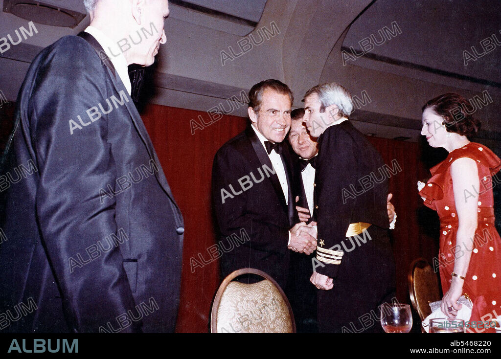 President Richard Nixon and U.S. Navy Lieutenant Commander John McCain at the 1973 White House Correspondents Dinner 3 14 1973.