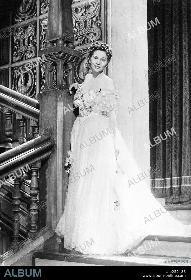 JOAN FONTAINE en REBECA, 1940 (REBECCA), dirigida por ALFRED HITCHCOCK. Copyright Selznick International Pictures.