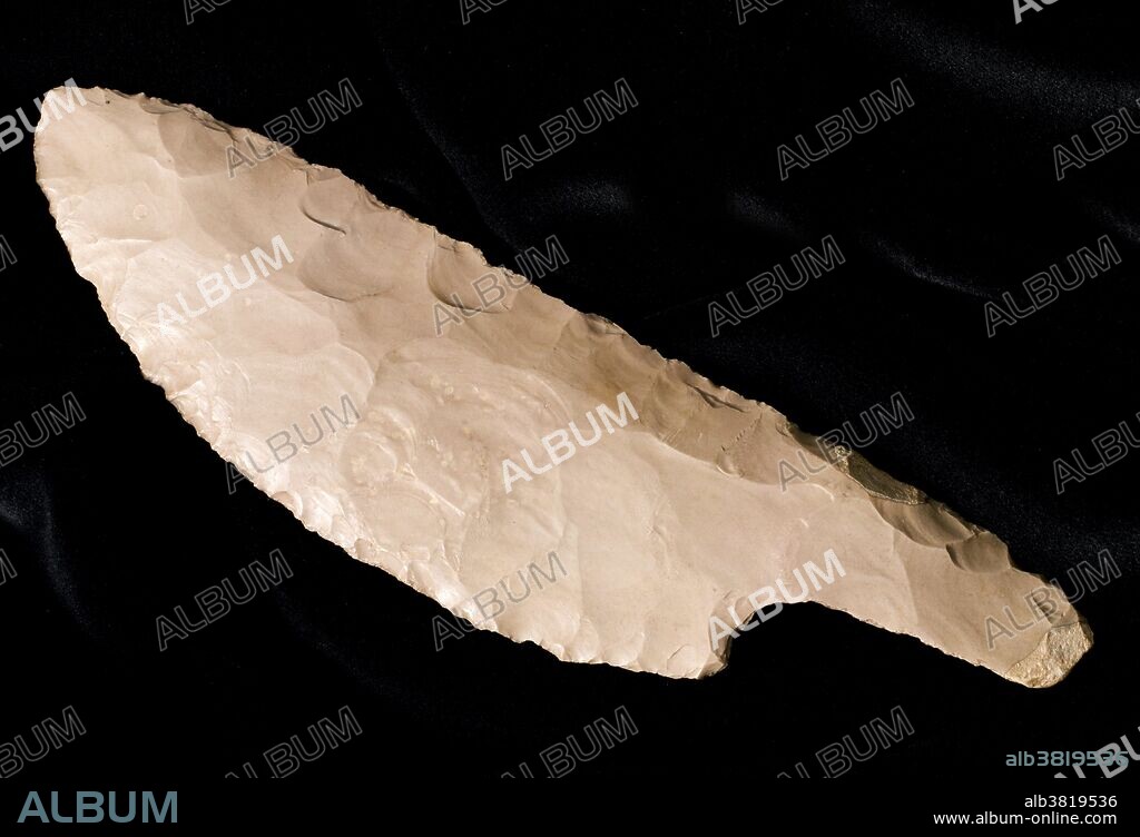 Flint knife, Egypt, 1000-401 BCE. Part of the process of mummification is the removal of all of the internal organs from the body apart from the heart, which was seen as the seat of the mind and emotions. Flint knives were used to make the first incision into the abdomen.