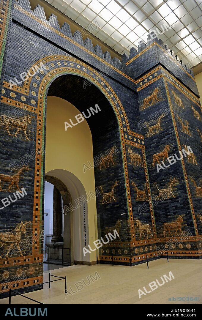 Mesopotamian art. Neo-Babylonian. Ishtar Gate, one of the eight gates of the inner wall of Babylon. Built in the year 575 B.C. during the reign of Nebuchadnezzar II (604-562 BC) using glazed blue brick with alternating rows of basrelief with dragons mushussu, also called sirrush, and aurochs. It was dedicated to the Babylonian goddess Ishtar. Rebuilt in 1930. Pergamon Museum. Berlin. Germany.