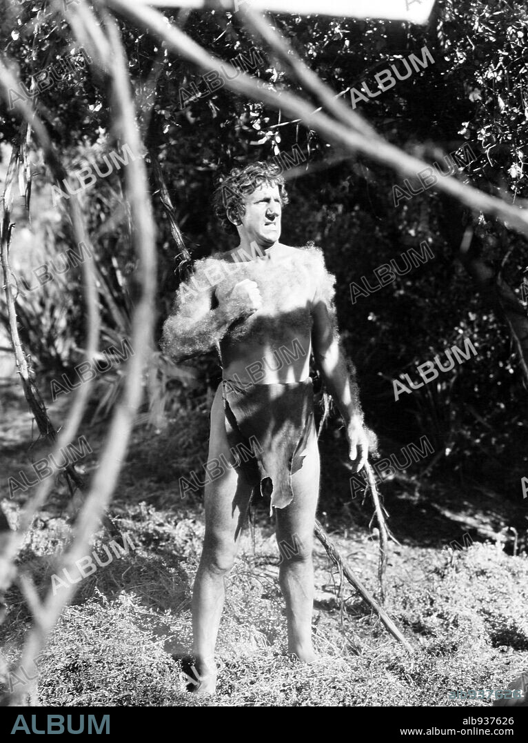 JIMMY DURANTE in BROADWAY TO HOLLYWOOD, 1933, directed by WILLARD MACK. Copyright METRO GOLDWYN MAYER.