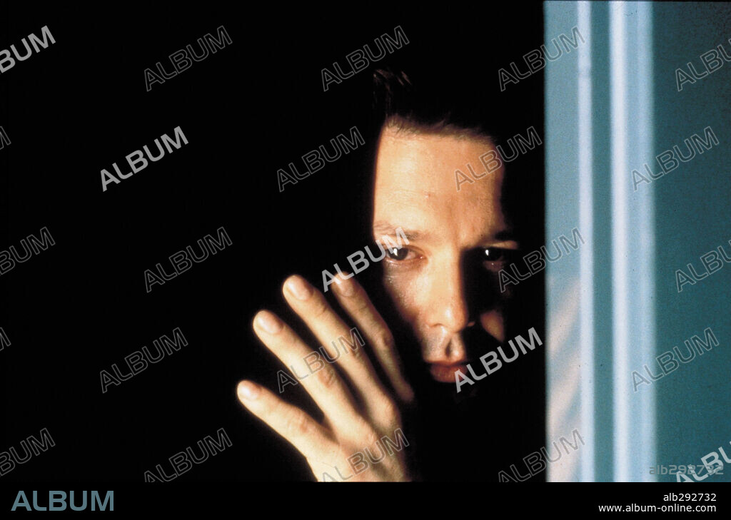 MICKEY ROURKE en NUEVE SEMANAS Y MEDIA, 1986 (NINE 1/2 WEEKS), dirigida por ADRIAN LYNE. Copyright M.G.M/UNITED ARTIST.