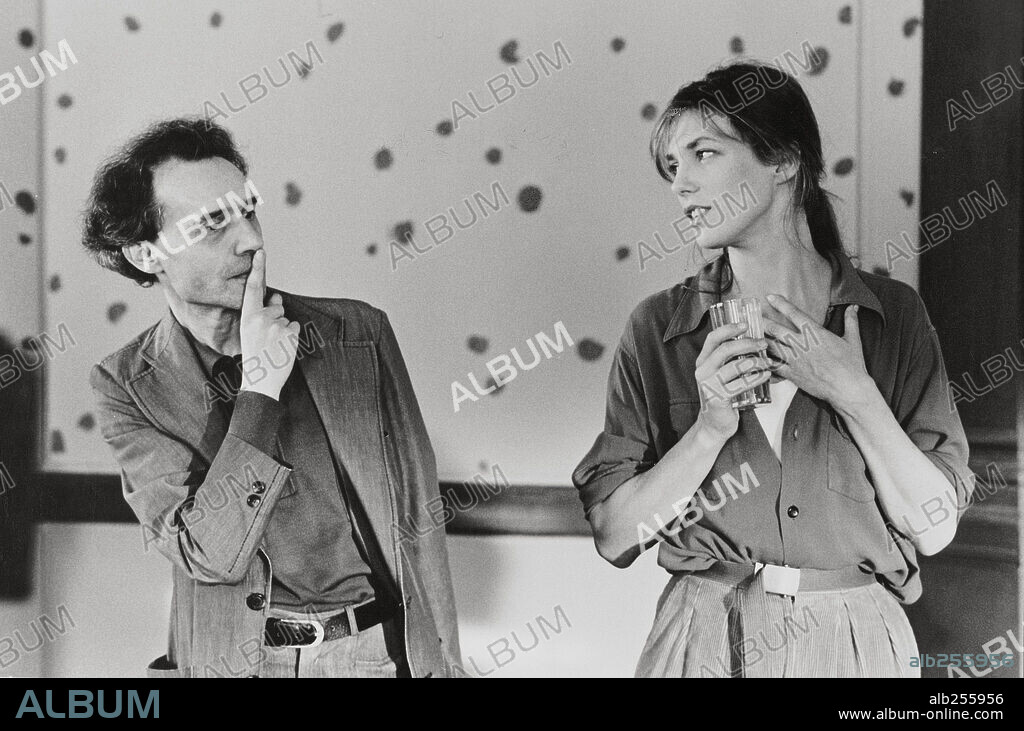 JACQUES RIVETTE and JANE BIRKIN in LOVE ON THE GROUND, 1984 (L' AMOUR PAR TERRE), directed by JACQUES RIVETTE.