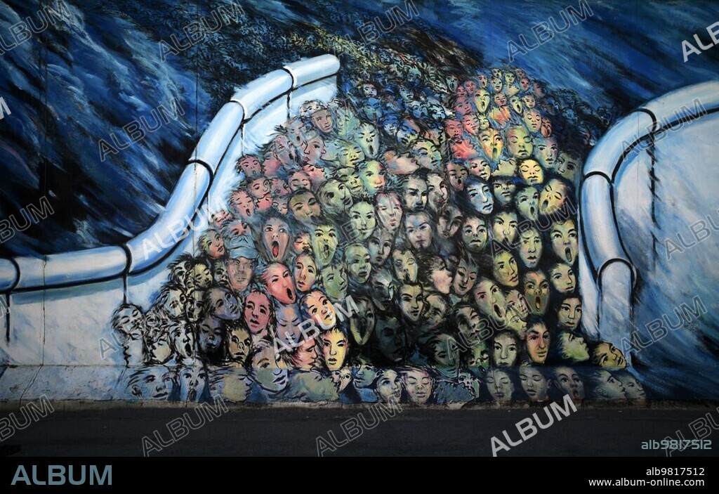 Kani Alavi; It happened in November; artwork on the former Berlin