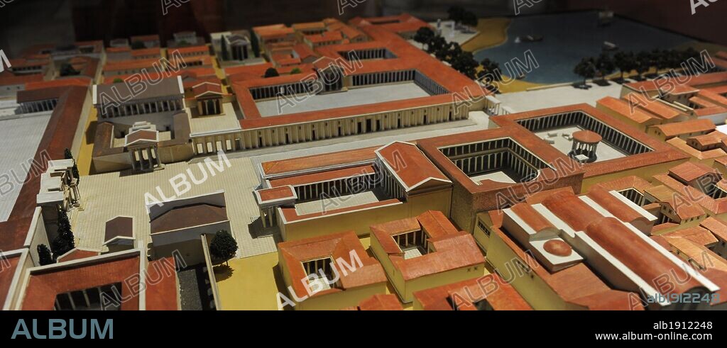 HISTORIA ANTIGUA. URBANISMO. CIUDAD HELENICA. Modelo de la CIUDAD HELENICA DE MILETO. La sección muestra el delphinion, mercado del norte, agora, Bouleuterion, Puerta del Mercado y Ninfeo. Alrededor del 200 d. C. Maqueta a escala 1.300. Madera, cartón y yeso. Museo de Pérgamo (Isla de los Museos). Berlín. Alemania. Europa.