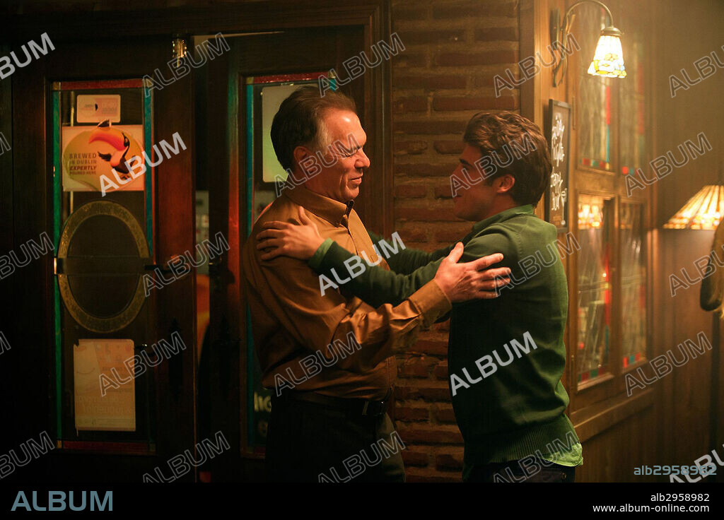 JAVIER HERNANDEZ and MIGUEL ÁNGEL SOLÁ in ASESINOS INOCENTES, 2015, directed by GONZALO BENDALA. Copyright CANAL SUR TV/ICAA/JUNTA DE ANDALUCIA/TVE/ARALAN FILMS.