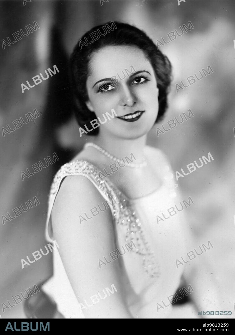 Yvette Labrousse, in 1930, when she was elected Miss France -.