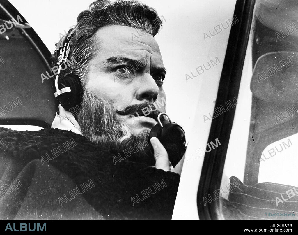 ORSON WELLES en MISTER ARKADIN, 1955 (MR. ARKADIN), dirigida por ORSON WELLES. Copyright MERCURY/CERVANTES FILMS/FILMORSA.