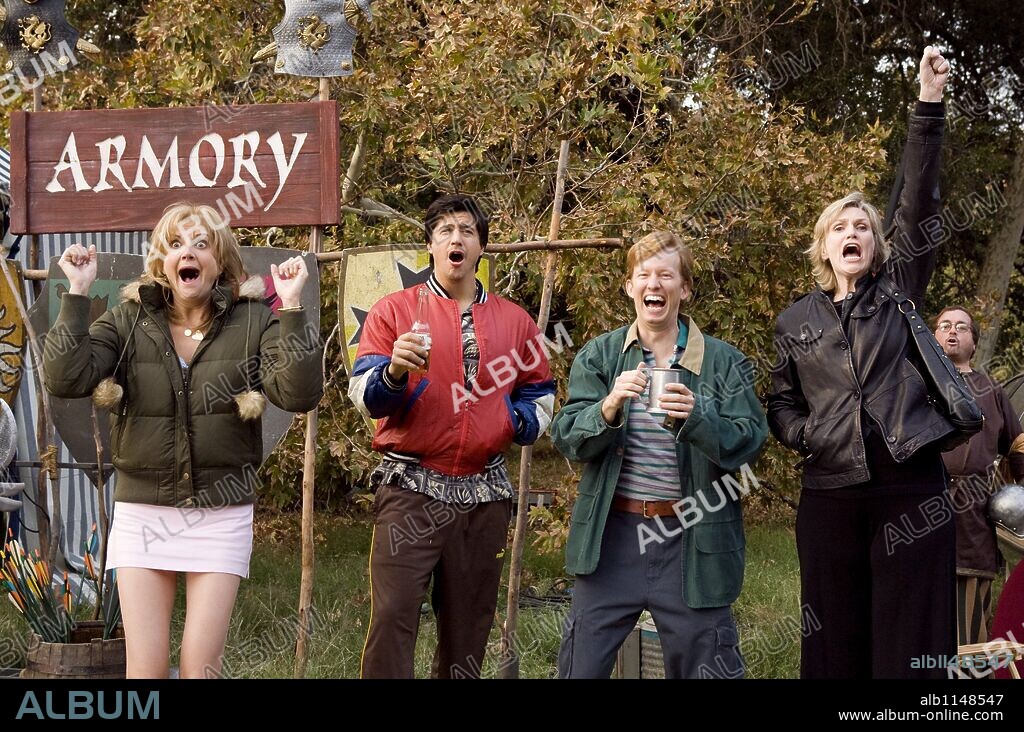 A. D. MILES, JANE LYNCH, KEN MARINO and KERRI KENNEY in ROLE MODELS, 2008, directed by DAVID WAIN. Copyright NEW REGENCY PICTURES / URDANK, SAM.