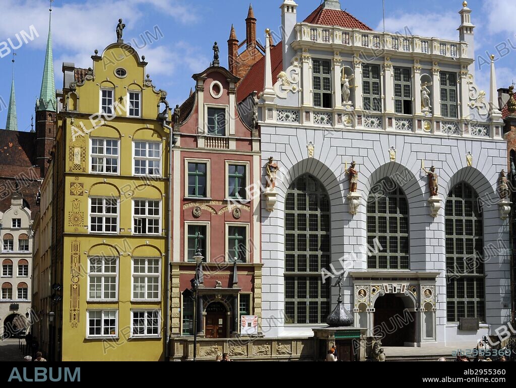 Poland. Gdansk. Artus Court. Branch of History Museum. Facade by Abraham van den Blocke (1572-1628) in Dutch mannerism style, 17th century.