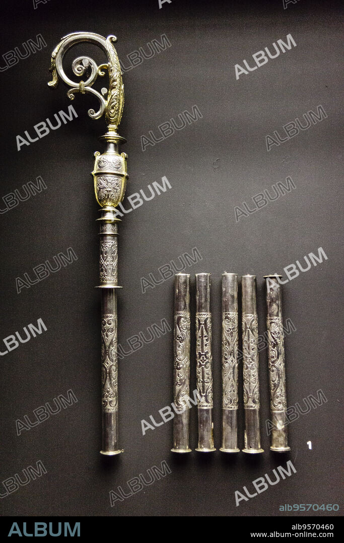 baculo de plata, siglo XVIII, Ermita de Sao Bras, museo de Evora,Evora,Alentejo,Portugal, europa.