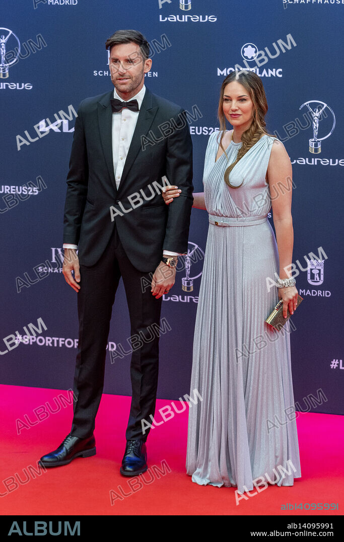 HELEN LINDES y Rudy Fernández. April 21, 2025, Madrid, Madrid, Spain: RUDY FERNANDEZ and HELEN LINDES poses at the Laureus World Sports Awards Madrid 2025 at GalerÃ­a de Cristal on April 21, 2025 in Madrid, Spain. (Credit Image: © Oscar Manuel Sanchez/ZUMA Press Wire).