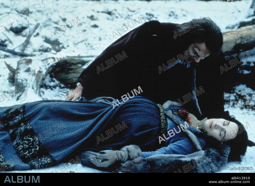 BLANCANIEVES: LA VERDADERA HISTORIA, 1997 (SNOW WHITE: A TALE OF TERROR), dirigida por MICHAEL COHN.