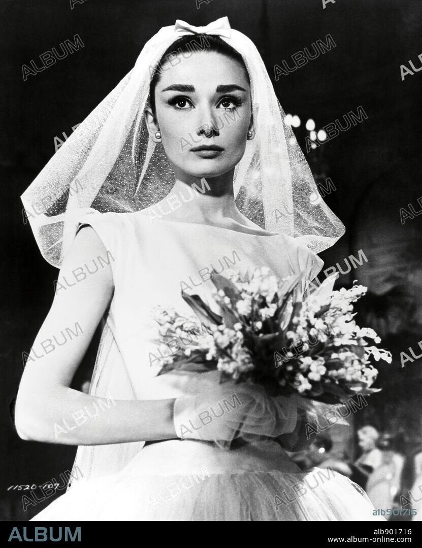 AUDREY HEPBURN in FUNNY FACE, 1957, unter der Regie von STANLEY DONEN. Copyright PARAMOUNT PICTURES.
