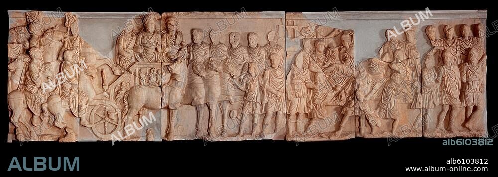 Severus, Lucius Septimius Severus Pertinax; röm. Kaiser (193-211); 146-211.-Triumphzug des Severus und seiner Söhne Caracalla und Geta.-Relief, römisch, severisch, 203/204 n. Chr. Marmor, 172 x 650 cm. Attika-Relief vom Triumphbogen des Septimius Severus in Leptis Magna (Tripolitanien, Libyen).