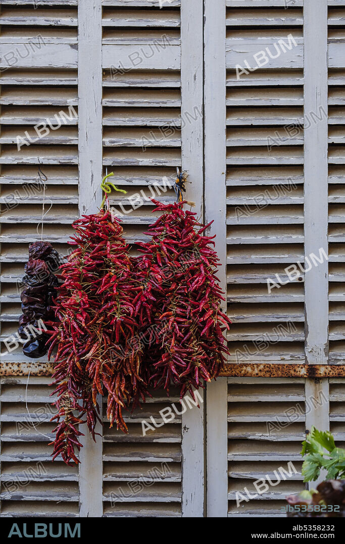 typical Sirereta peppers, weekly market, Sineu, Mallorca, Balearic Islands, Spain.