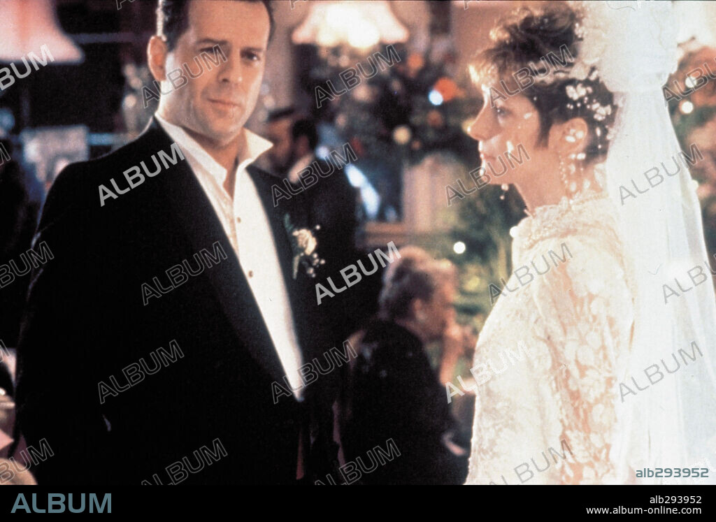 BRUCE WILLIS und GLENNE HEADLY in MORTAL THOUGHTS, 1991, unter der Regie von ALAN RUDOLPH. Copyright COLUMBIA PICTURES.