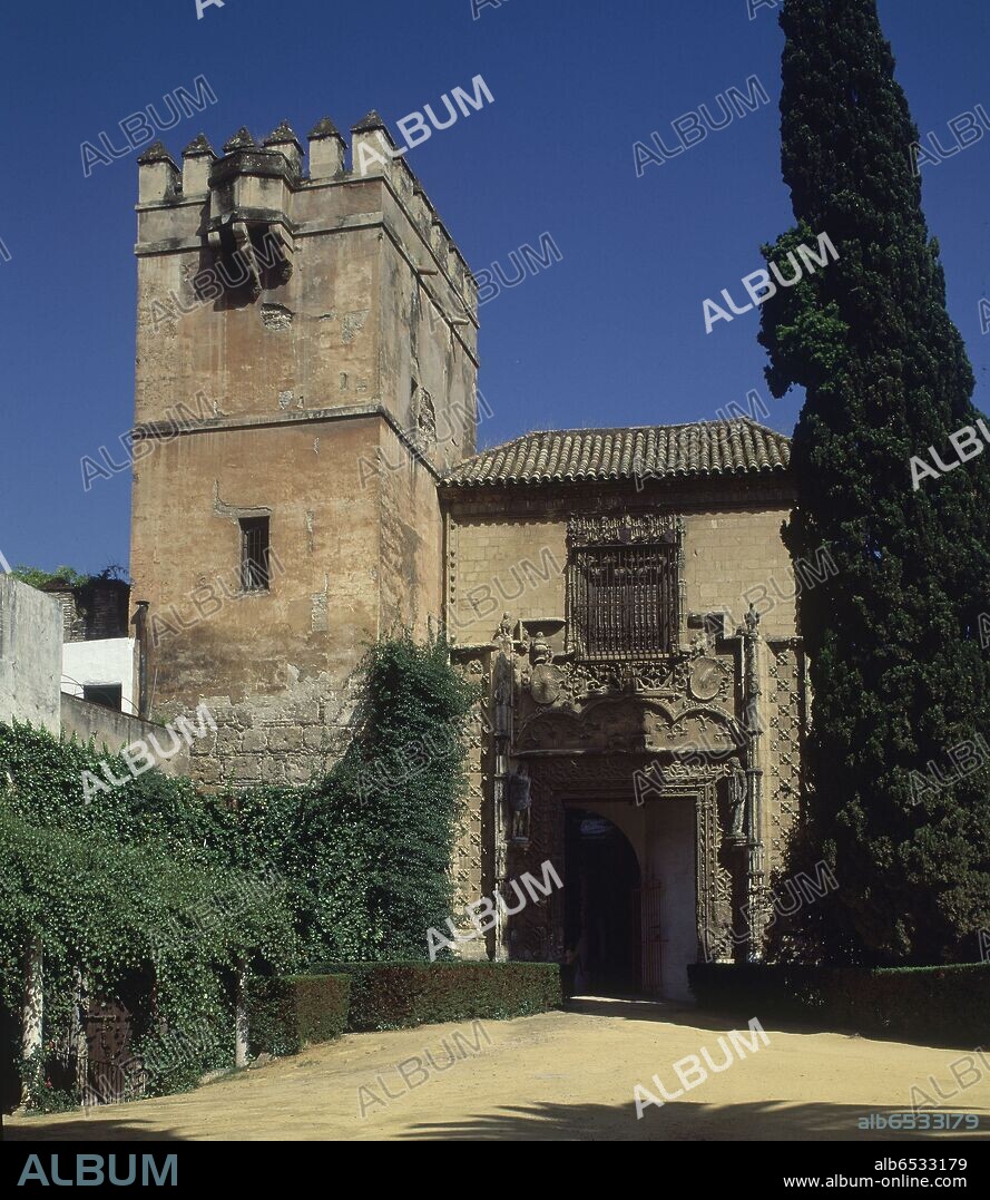 PUERTA DE MARCHENA - PUERTA DEL PALACIO DE LOS DUQUES DE ARCOS - SIGLO XV - GOTICO ISABELINO.